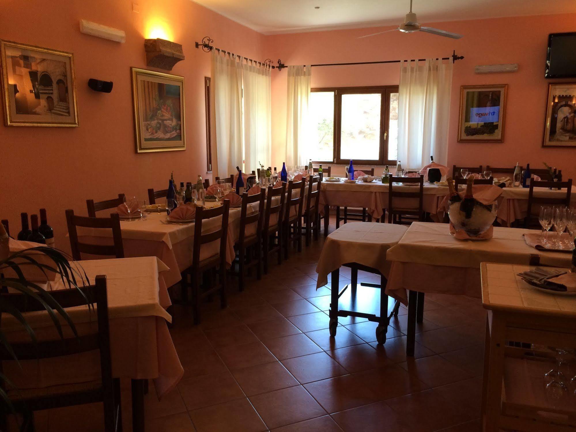 Il Castello Hotel Villaputzu Kültér fotó