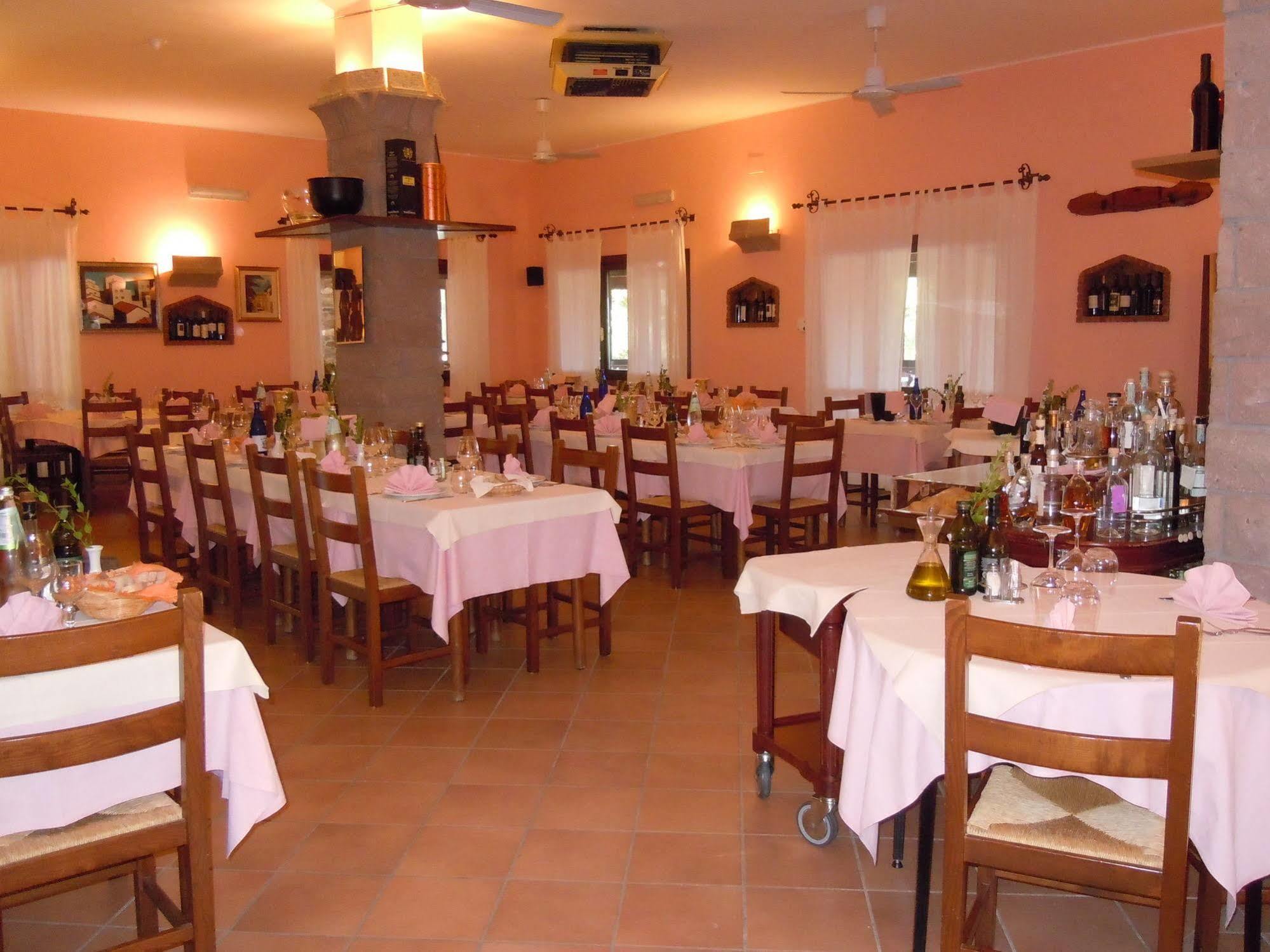 Il Castello Hotel Villaputzu Kültér fotó