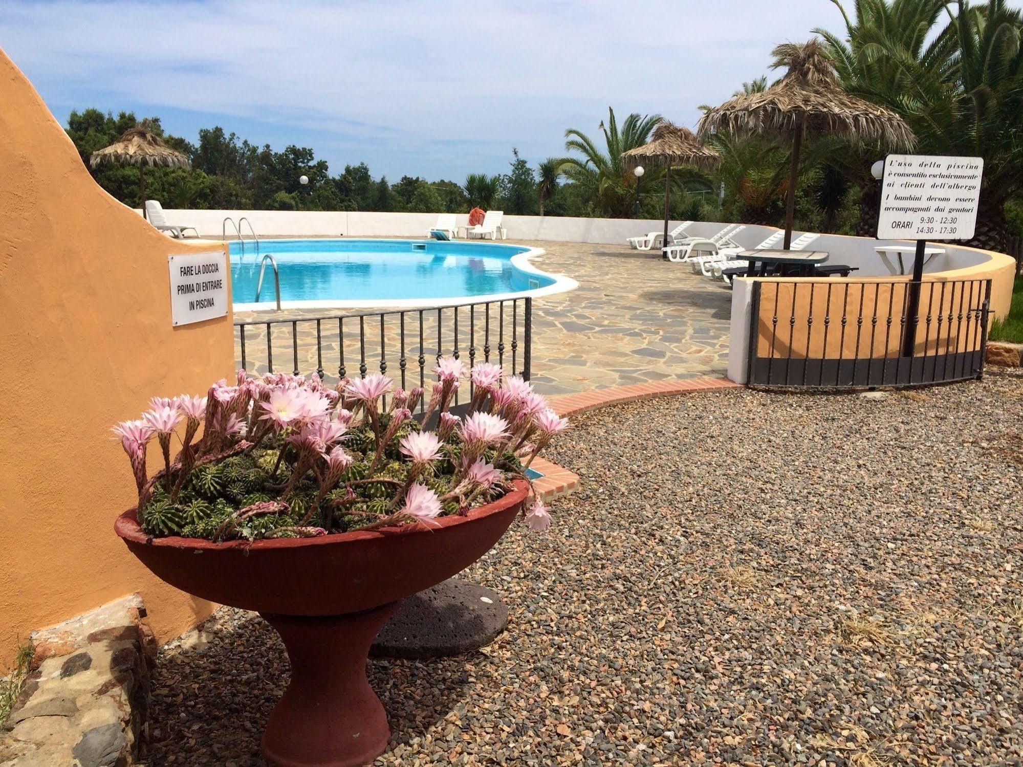 Il Castello Hotel Villaputzu Kültér fotó